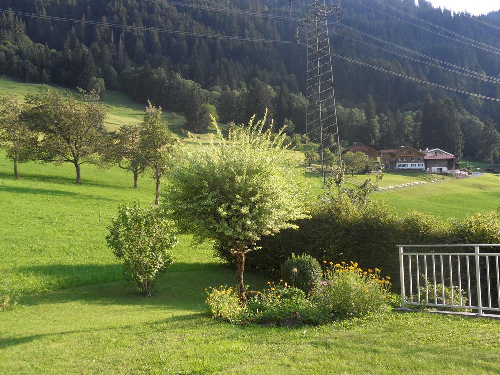 Appartamento Haus Konzett Dalaas Esterno foto