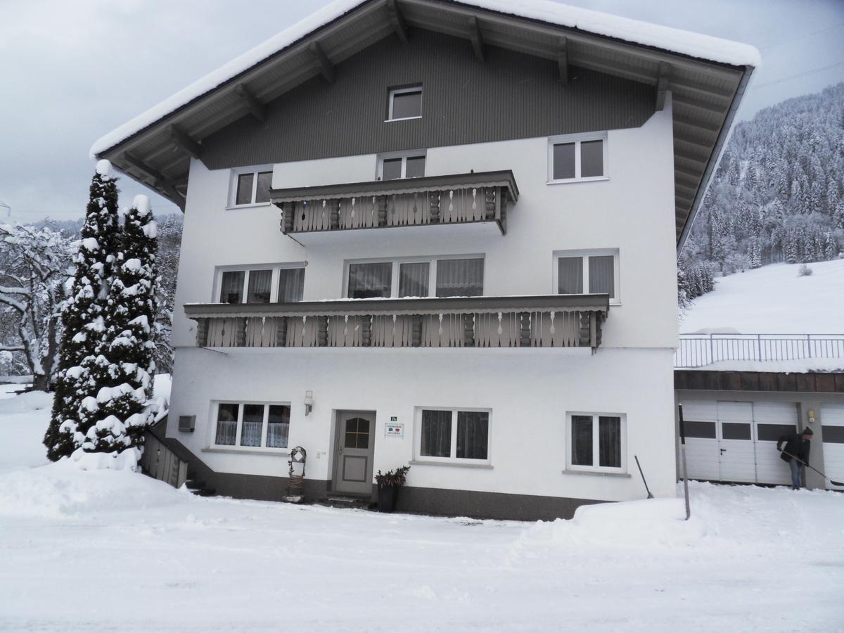 Appartamento Haus Konzett Dalaas Esterno foto